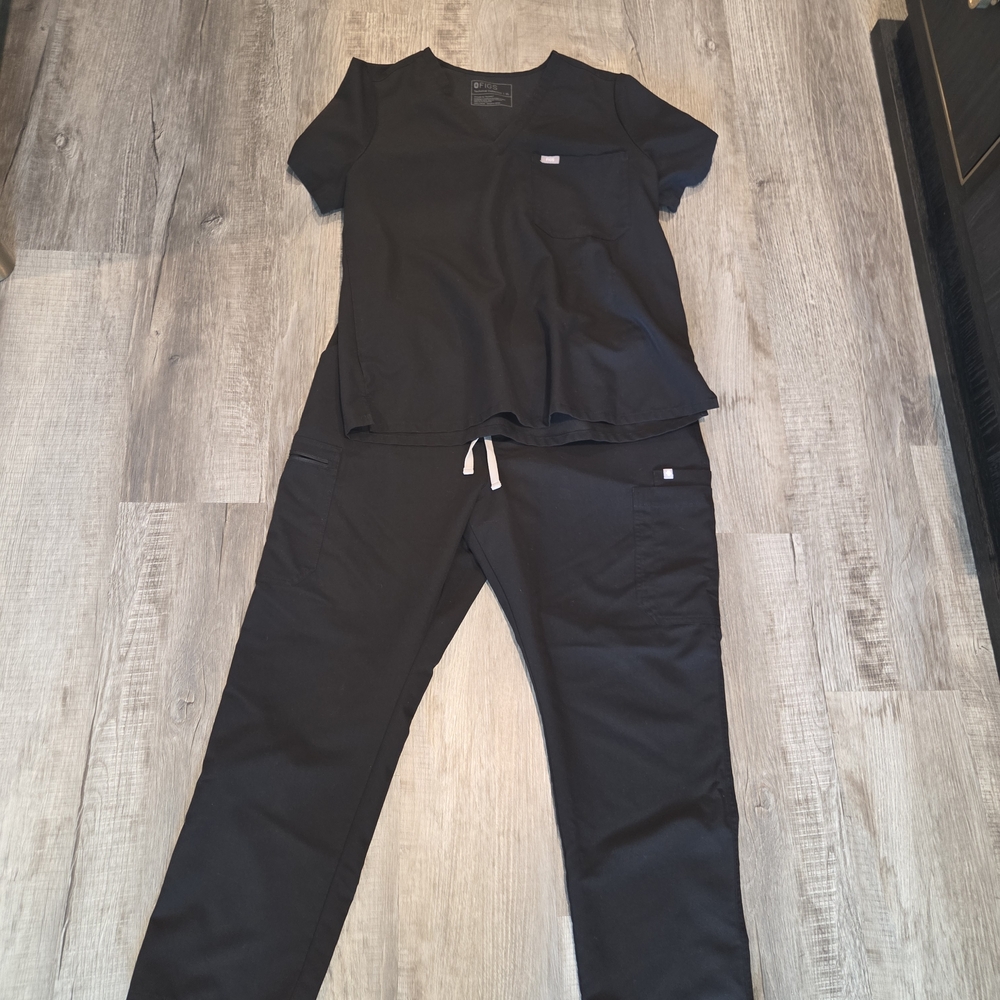 Figs Black Women's Scrub Set